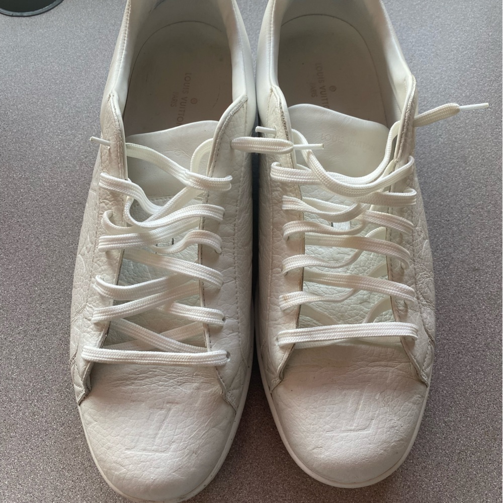 Louis Vuitton sneakers men’s 11.5